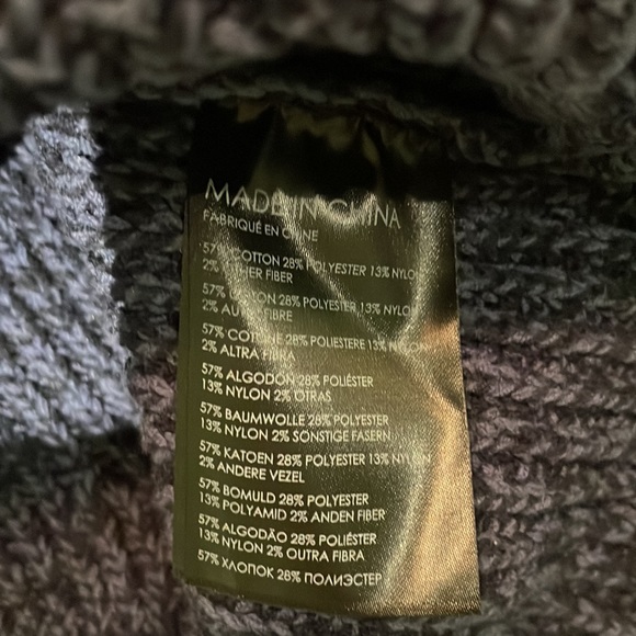 Club Monaco cropped sweater - Picture 3 of 3